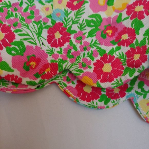 Lilly Pulitzer daisy floral scalloped hem shorts size 2 - Picture 4 of 10